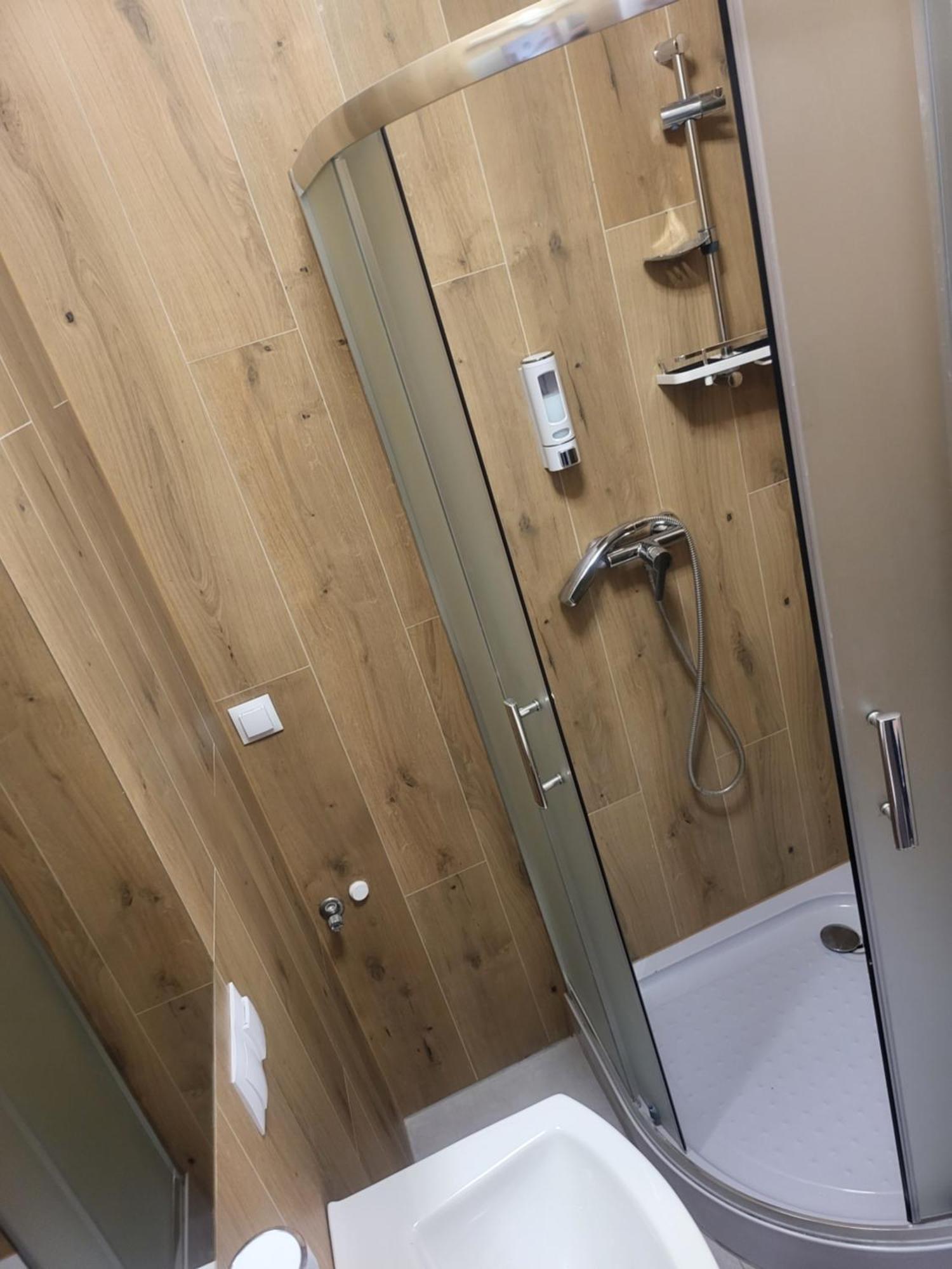 وارسو Rooms4Rest Popularna - Private Rooms For Tourists - Atr Consulting Sp, Z O,O, المظهر الخارجي الصورة
