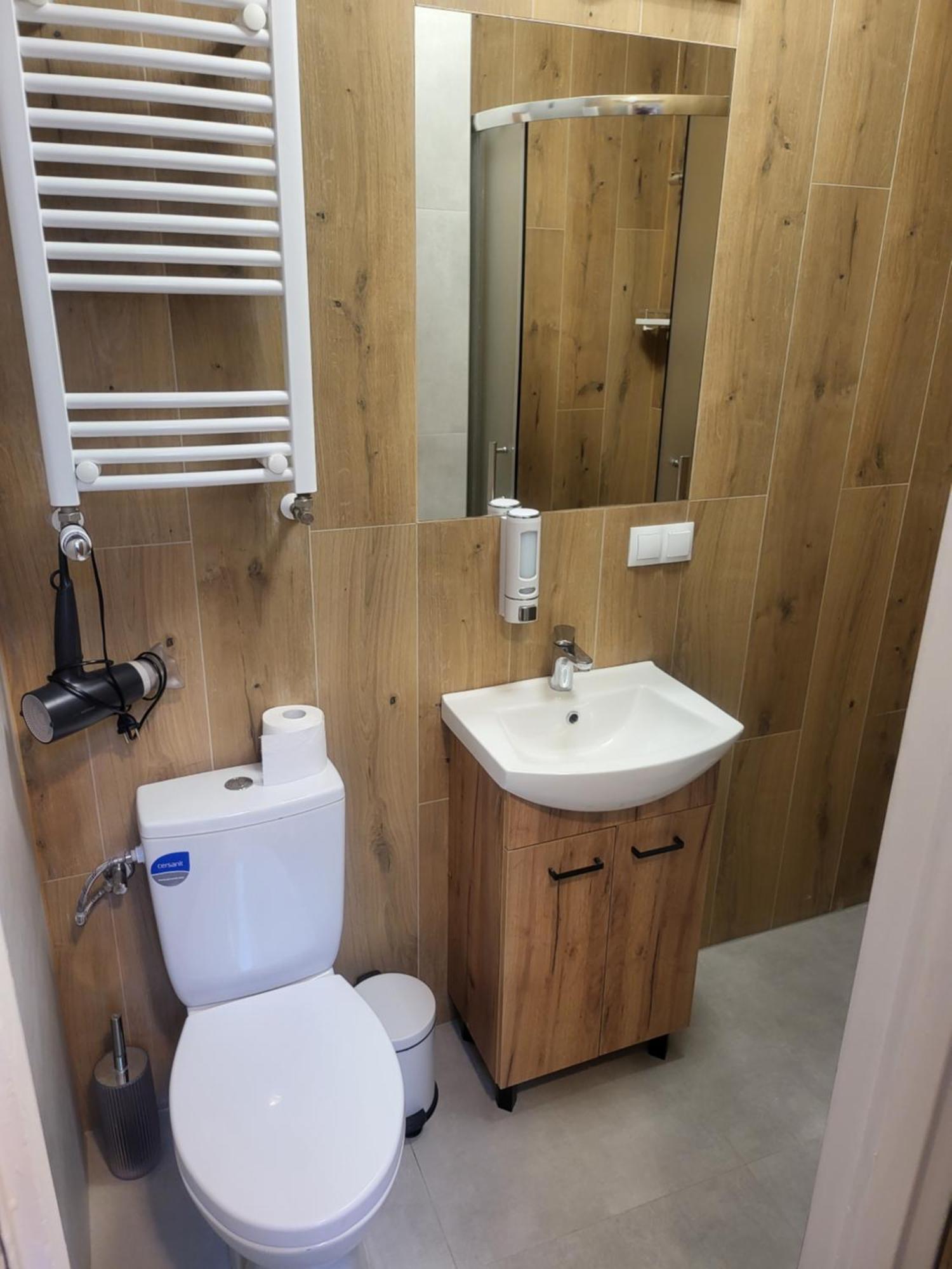 وارسو Rooms4Rest Popularna - Private Rooms For Tourists - Atr Consulting Sp, Z O,O, المظهر الخارجي الصورة