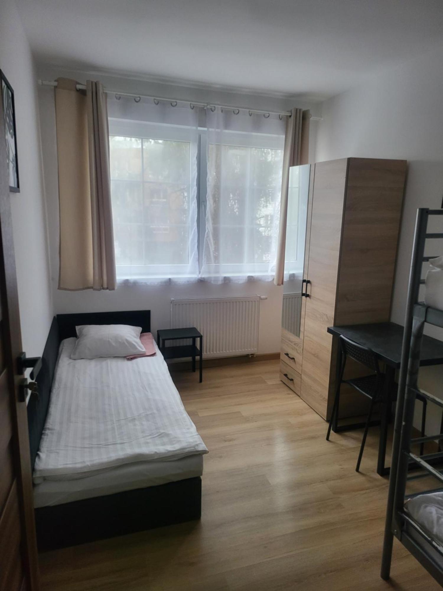 وارسو Rooms4Rest Popularna - Private Rooms For Tourists - Atr Consulting Sp, Z O,O, المظهر الخارجي الصورة